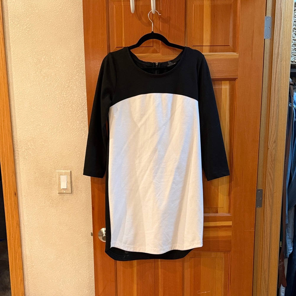 Club Monaco Elegant Black Top